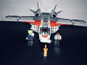 Lego Marvel Avengers quinjet