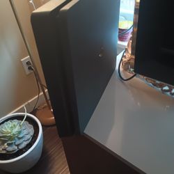 PS4 Entertainment System With TV