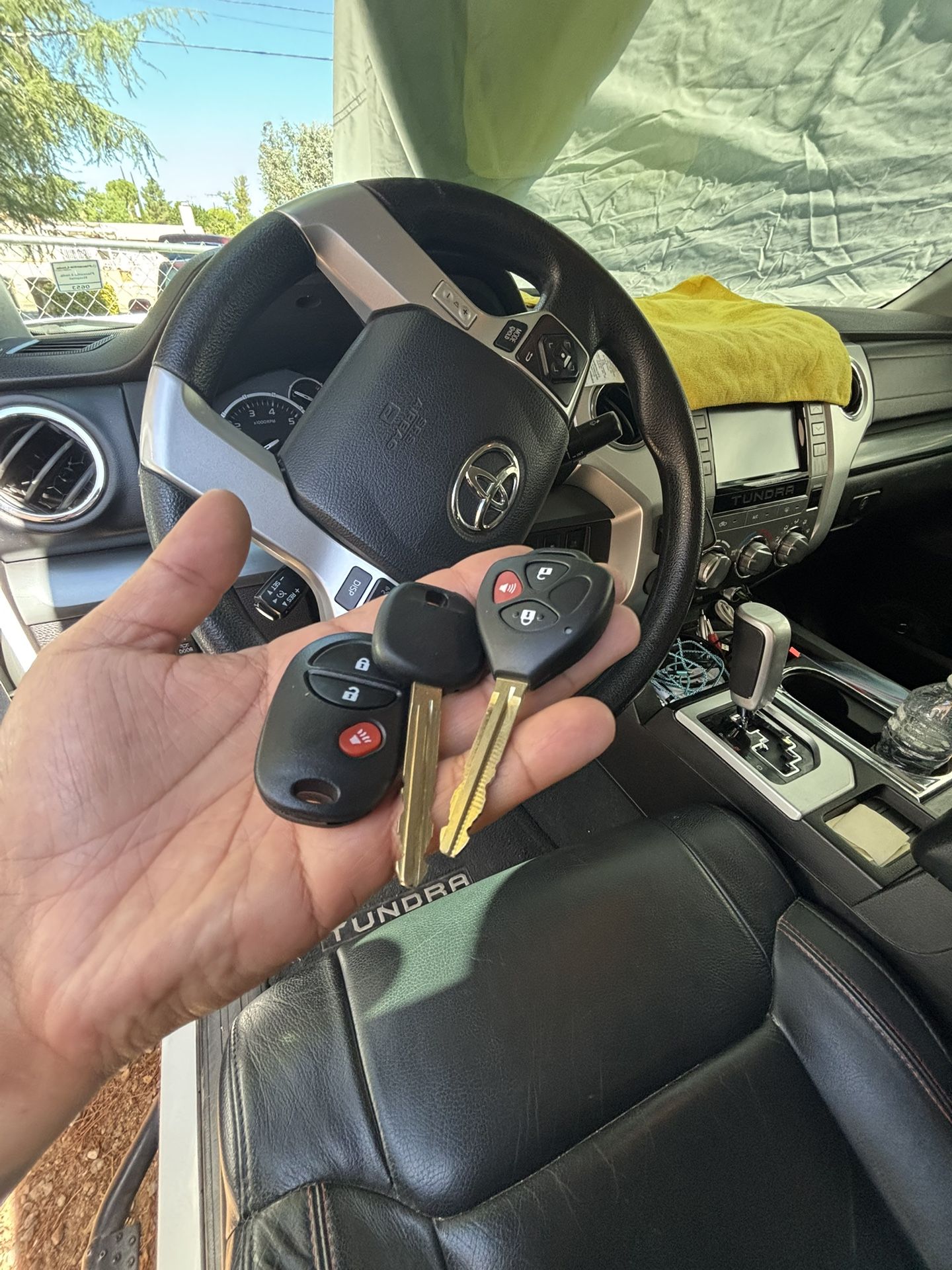 Llaves De Autos / Car Keys And Remotes