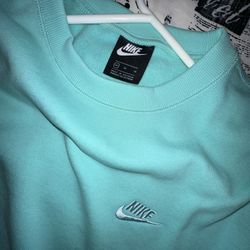 Medium Nike Sweatshirt