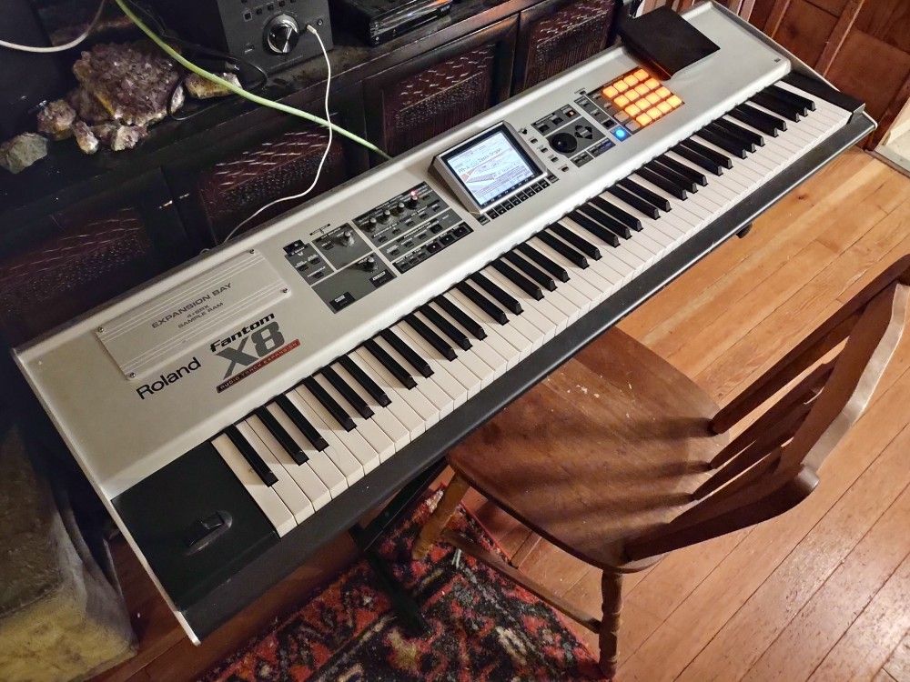 Roland Fantom X8 weighted 88 key synthesizer