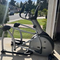 Vision Elliptical Machine “S7200hrt”