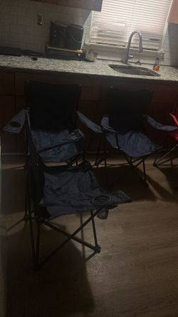 5 Chairs With Bags Like New