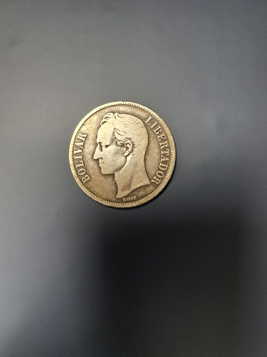 Venezuela 1929 Large Silver 5 Bolivar Lei 900