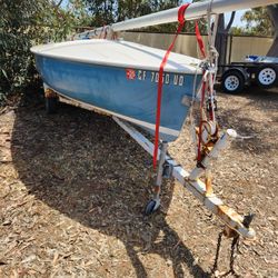 1974 Gordon Douglas 19' Day sailing or Racing Sloop