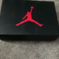 Air Jordan 5 . “Olympic Gold Tongue “retro 2016