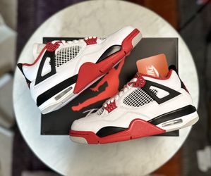 Jordan 4 Retro Fire Red (2020) Size 8.5 DS Brand New!