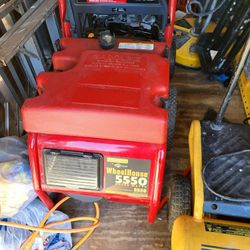 5500 Generator  400$ And 2000generator Portable 350$