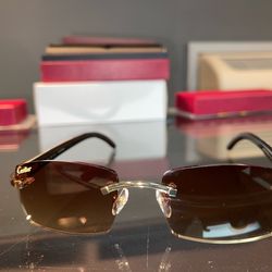 🔥🔥🔥Small lens Brown tint Gold trimmed White Arms