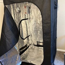 Grow Tent With Light