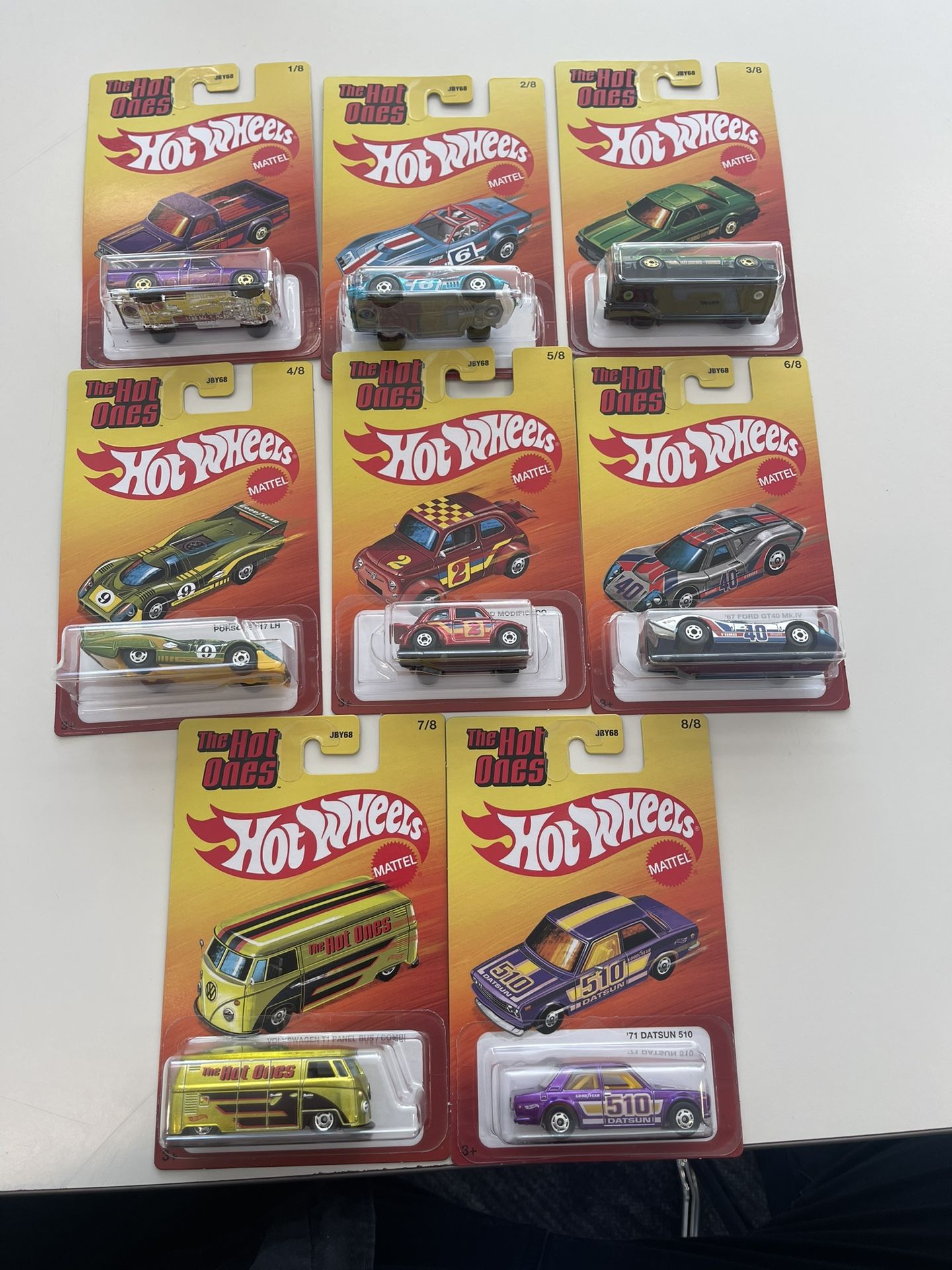 HOT WHEELS
