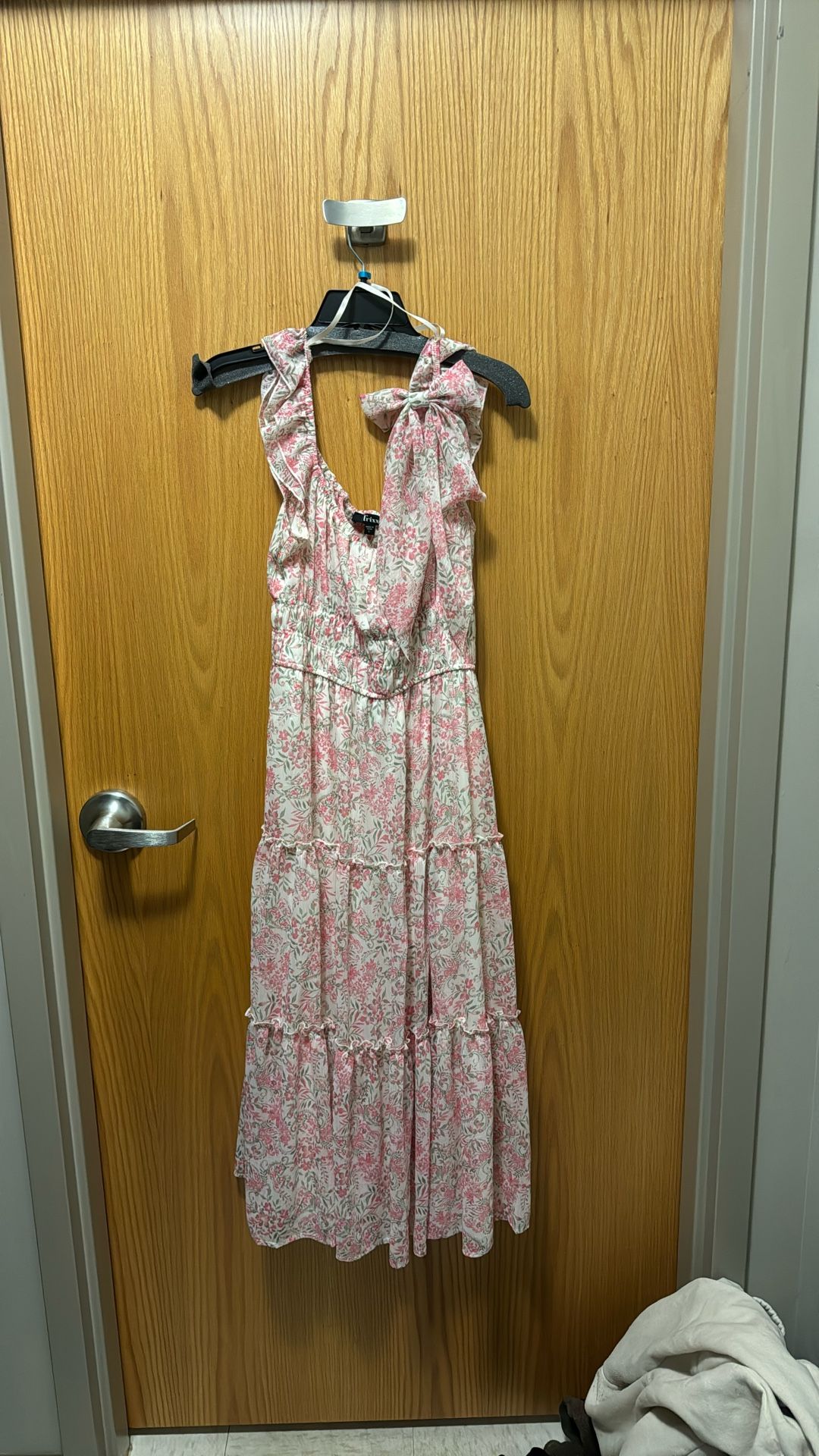 Dress With Matching Bow For Hair