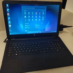 HP 15.6' Widescreen - $125 - Wireless Bluetooth Webcam - Charger $125