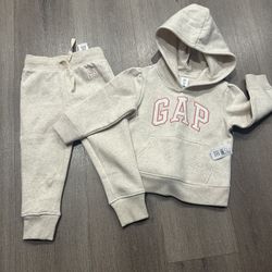 GAP toddler girl outfit hoodie and sweat pants NWT
