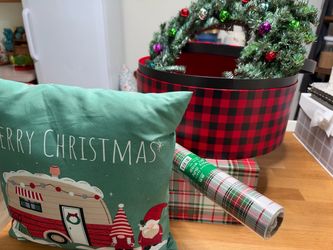 16” Christmas wreath w/battery operated lights, decorative storage boxes, gnome pillow, wrapping