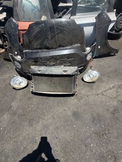 2011 Fiat 500 Complete Front End Black Color $650