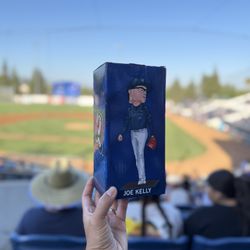 Chaquetas Joe Kelly SGA Bobblehead 07/11/25