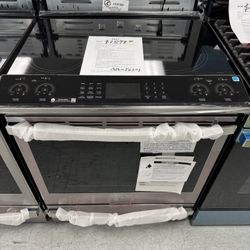 GE Profile Slide In Induction Range With Air Fly