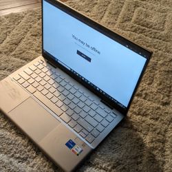 HP LAPTOP 