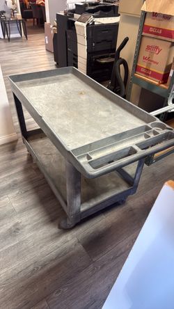 Rolling cart