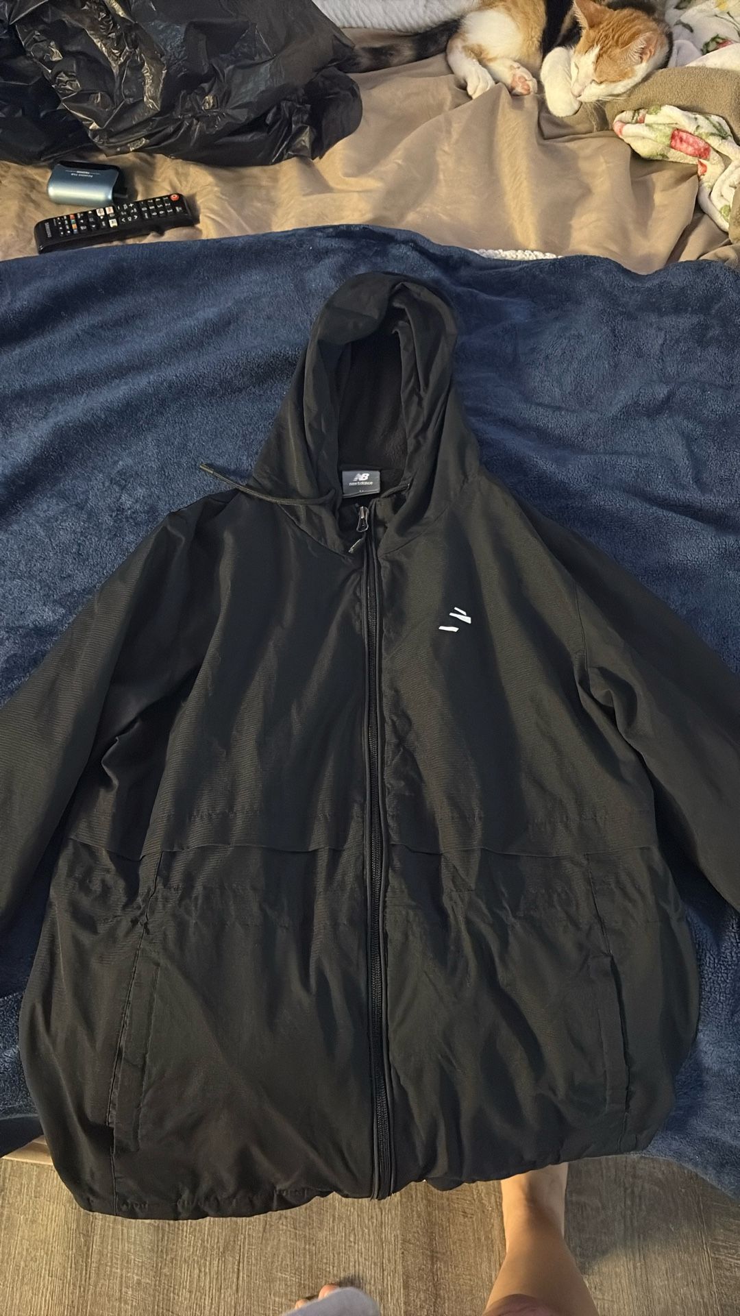 New Balance Sweater PLEASE BUY