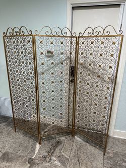 Vintage Mid-Century Wrought Iron 3-Panel Room Divider / Screen – Gold