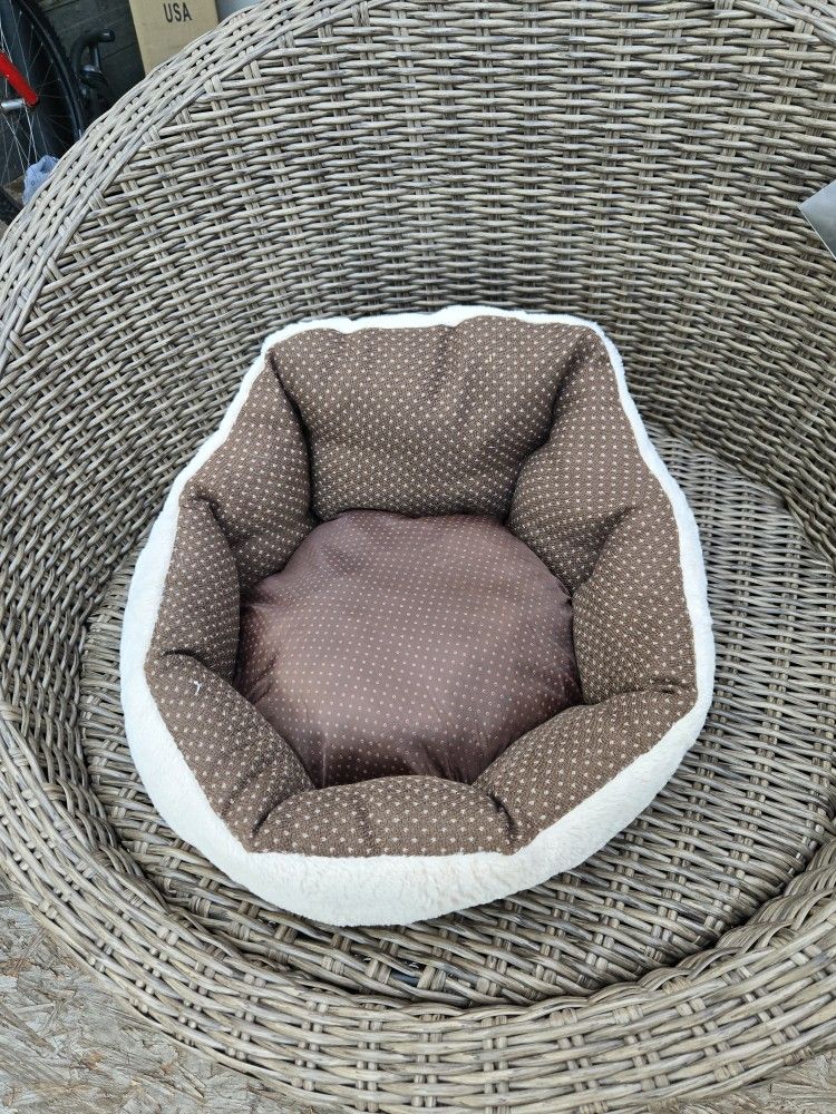 Pet Sleeping Bed For Small Pet Like New