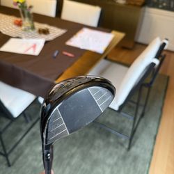 Like New Titleist GT3 Driver - Right-Handed, 9° Loft, Stiff Flex, Custom Shaft