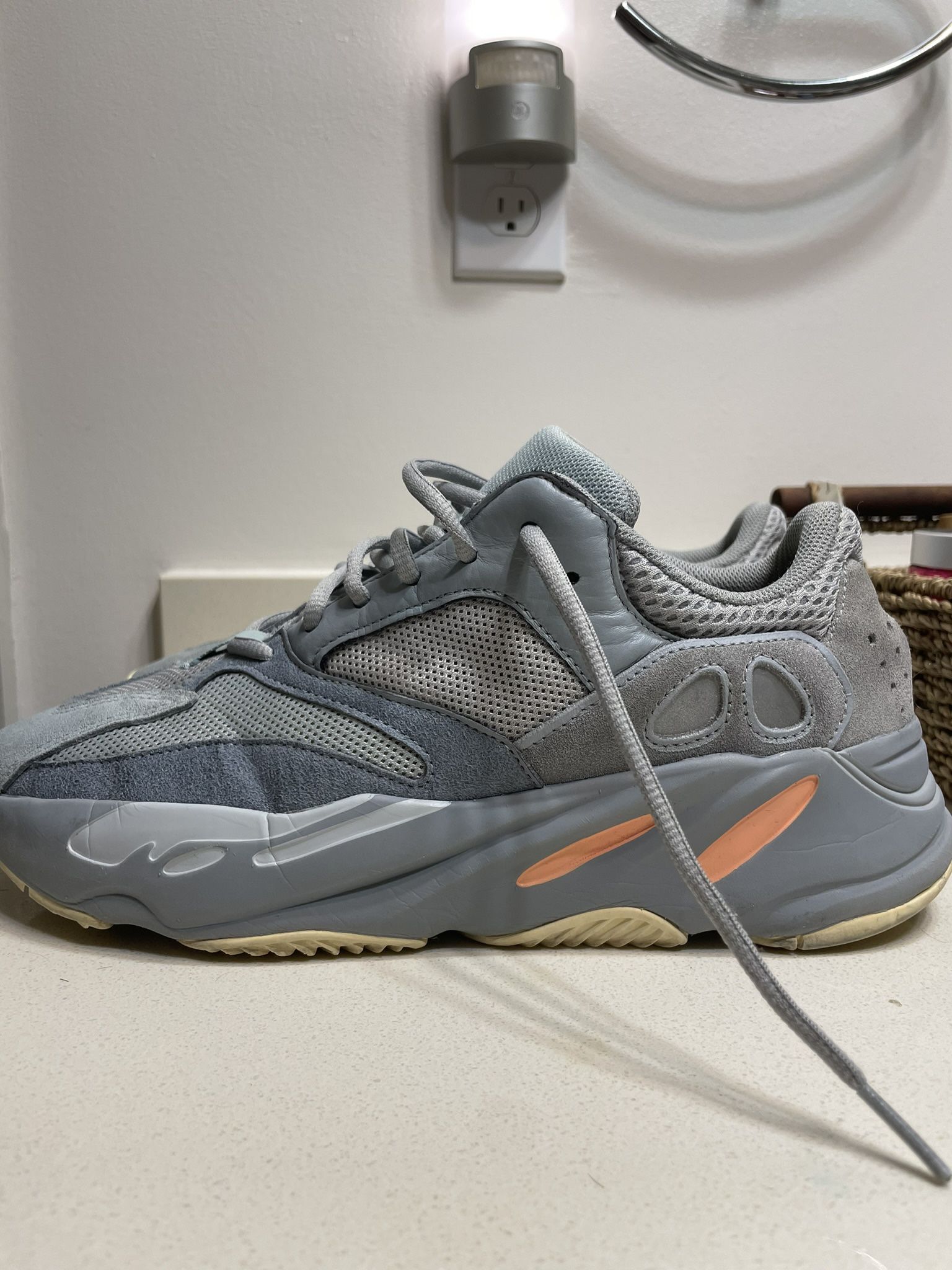 Addidas, Yezzzy Inertia 700 Shoes