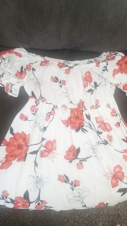 White and red/orange short dress