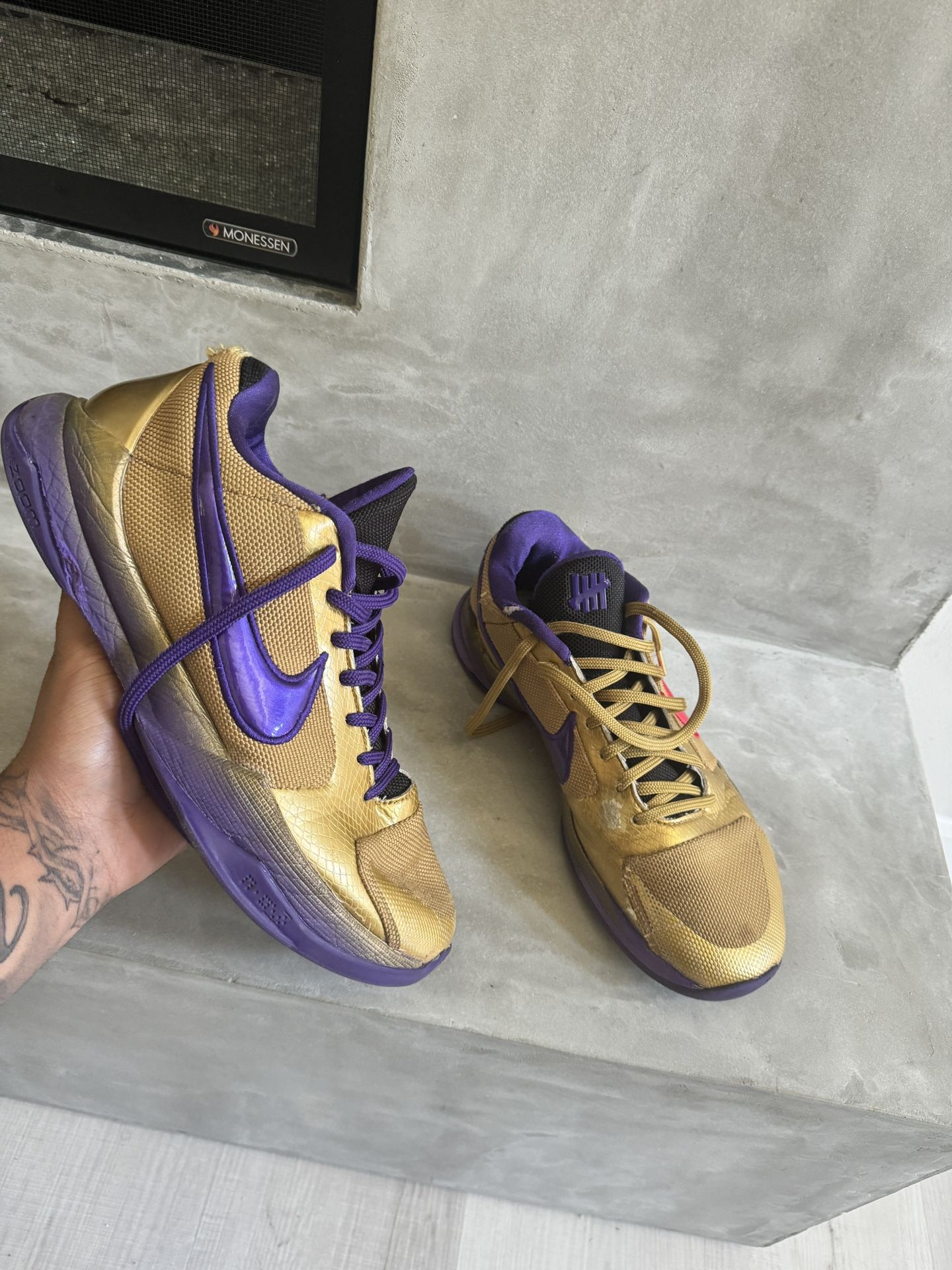 size 10 kobes
