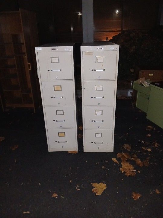 Office File Cabinet  / Key Lock
