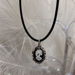 Vintage Gothic Cameo
