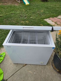 Hisense 7cu ft deep freeze chest