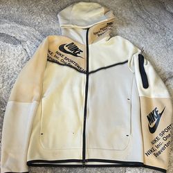 Nike Tech Sweater Beige