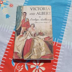 1958 Victoria And Albert By Evelyn Anthony