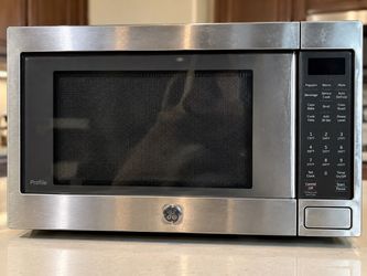 GE Profile Convection Microwave 1.5 Cu Ft - 1000W