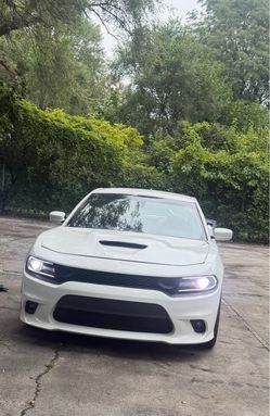 2019 dodge charger scatpack