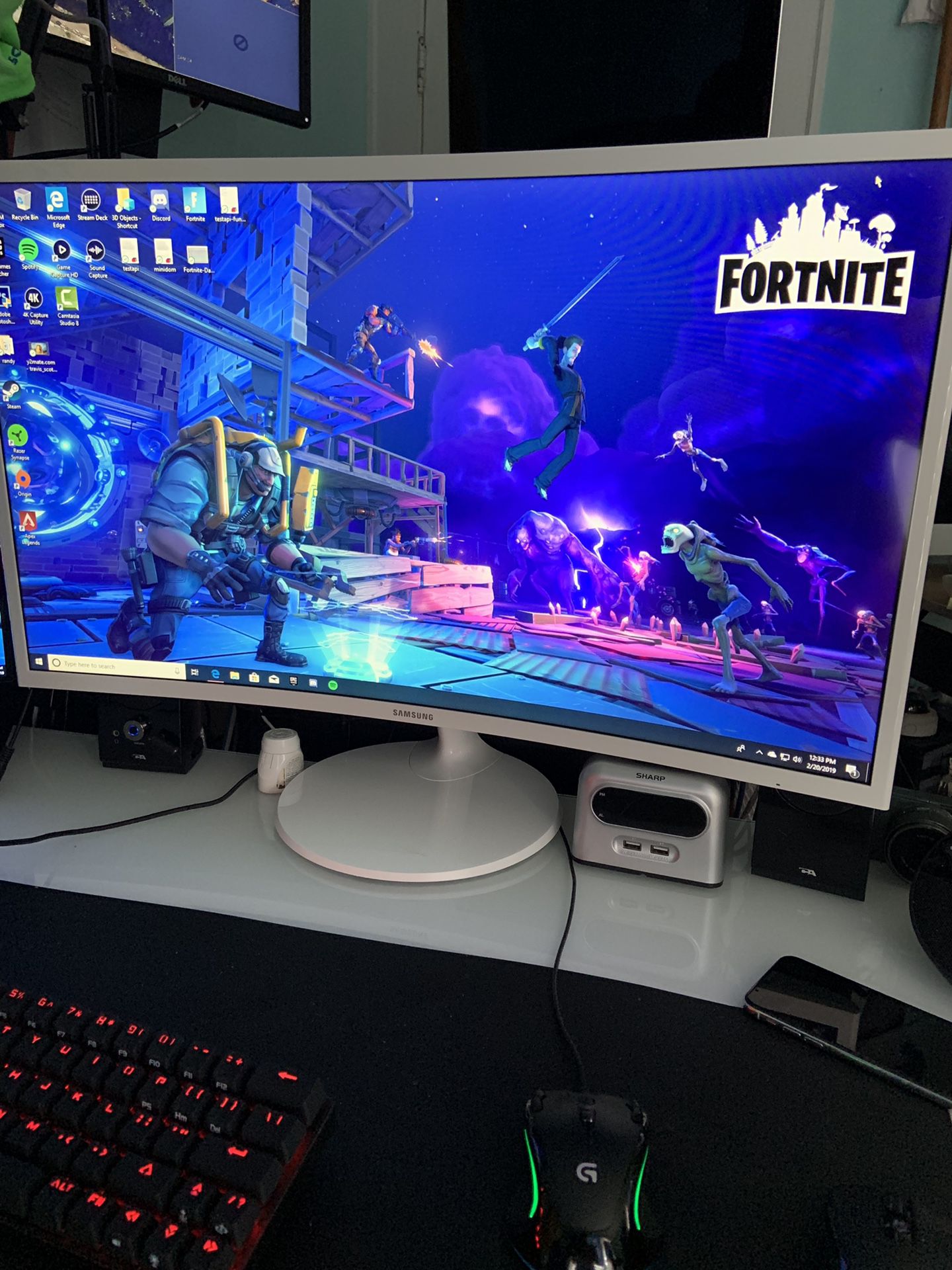 White Samsung Curved 32” Monitor