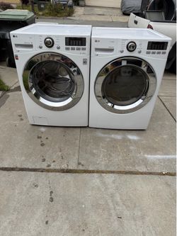 LG washer/dryer (Gas Dryer + Stackable) 30 day warranty