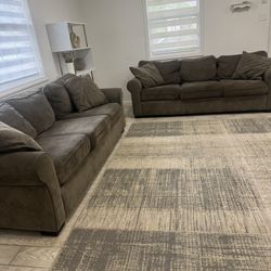2 Sofas