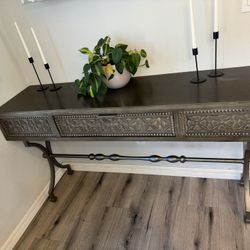 Sideboard Table 