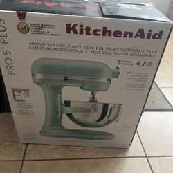 Kitchen Aid Mixer 