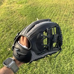 11.5” Infielder Mizuno Japanese Baseball Glove