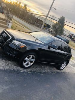 2010 Audi Q5 premium plus Awd