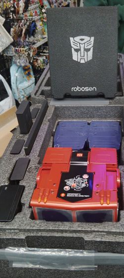 Robosen Optimus Prime