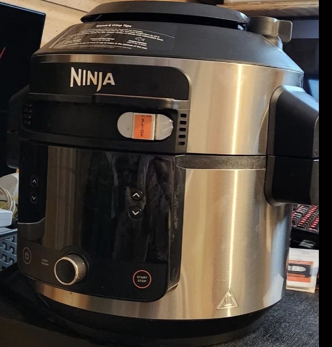 Ninja Foodi 14-in-1 Pressure Cooker 6.5 Qt Steam Fryer with Smart Lid -  OL501 for Sale in Dublin, OH - OfferUp