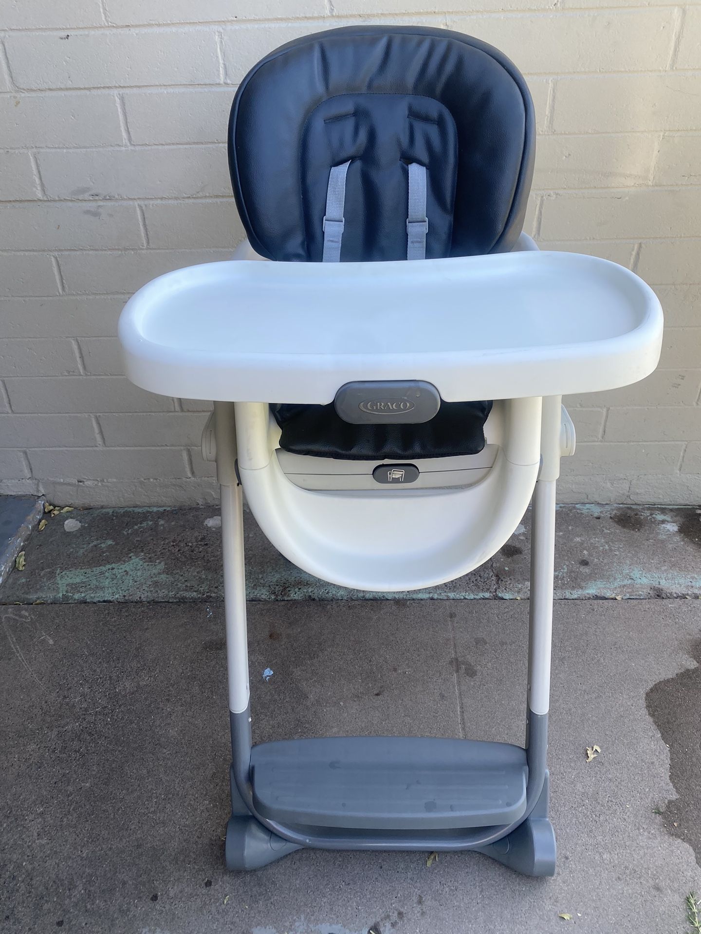 Be y Graco Chair Good Condition 