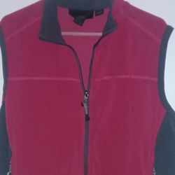 NWT! Women's Dark Rose Warm Fleece Vest Size 2xl