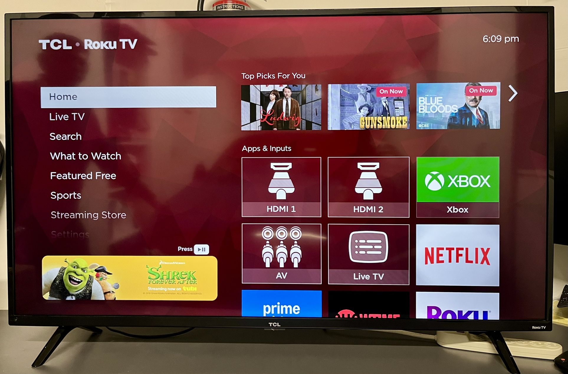 📺 TCL 50” 4K Roku Smart TV – $175 (Like New)
